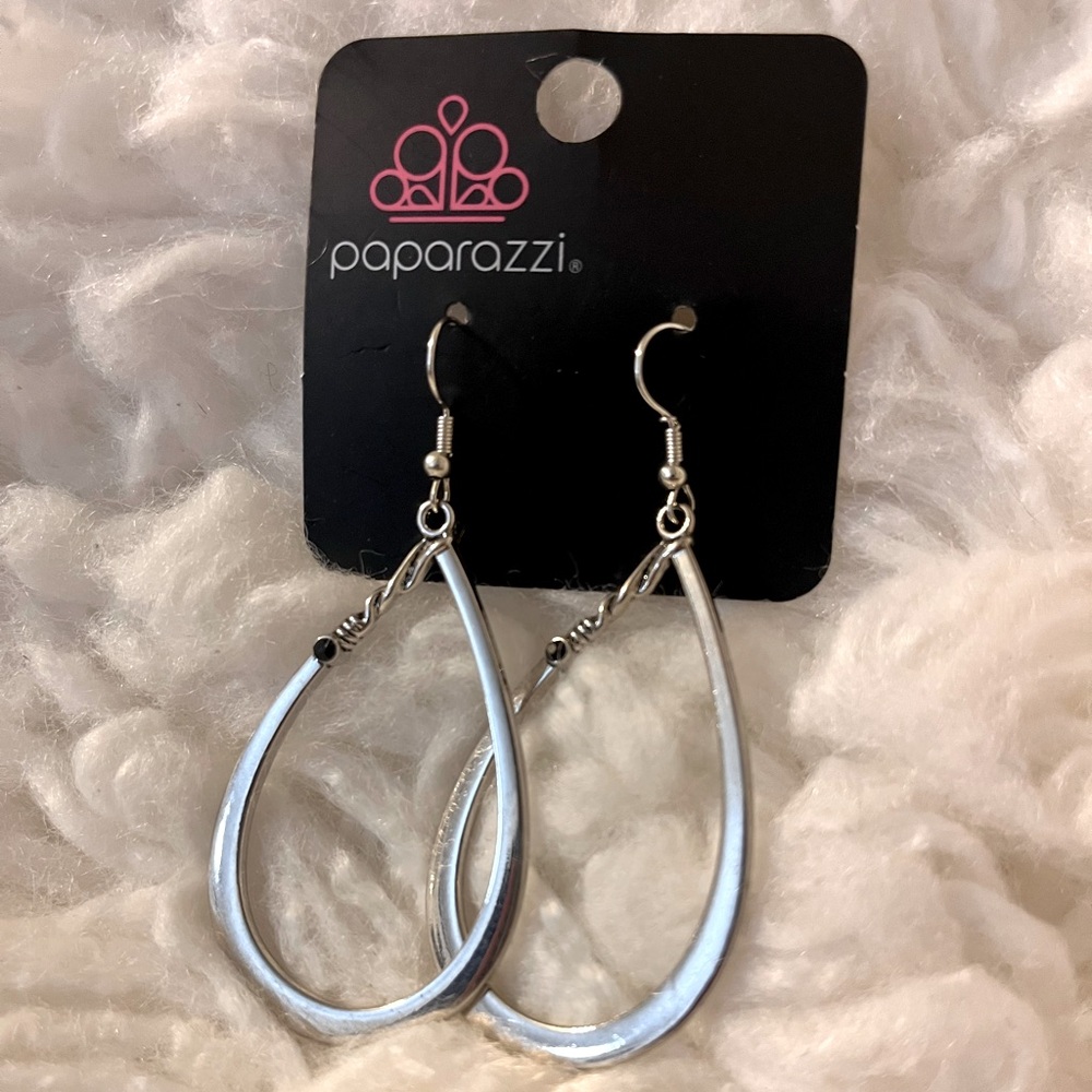 Paparazzi earrings